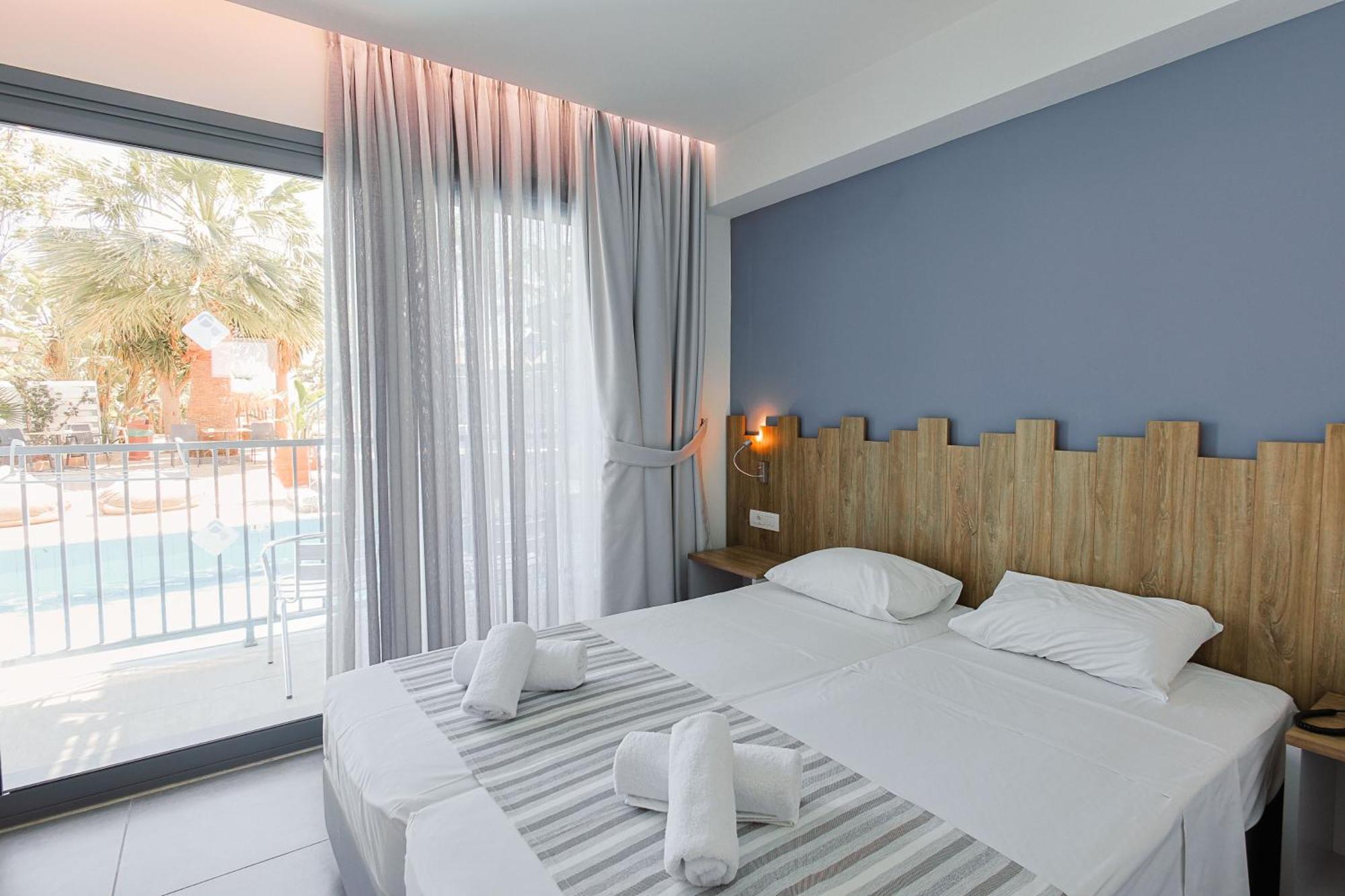 Pollis Hotel แอร์ซอนิสซอส ภายนอก รูปภาพ