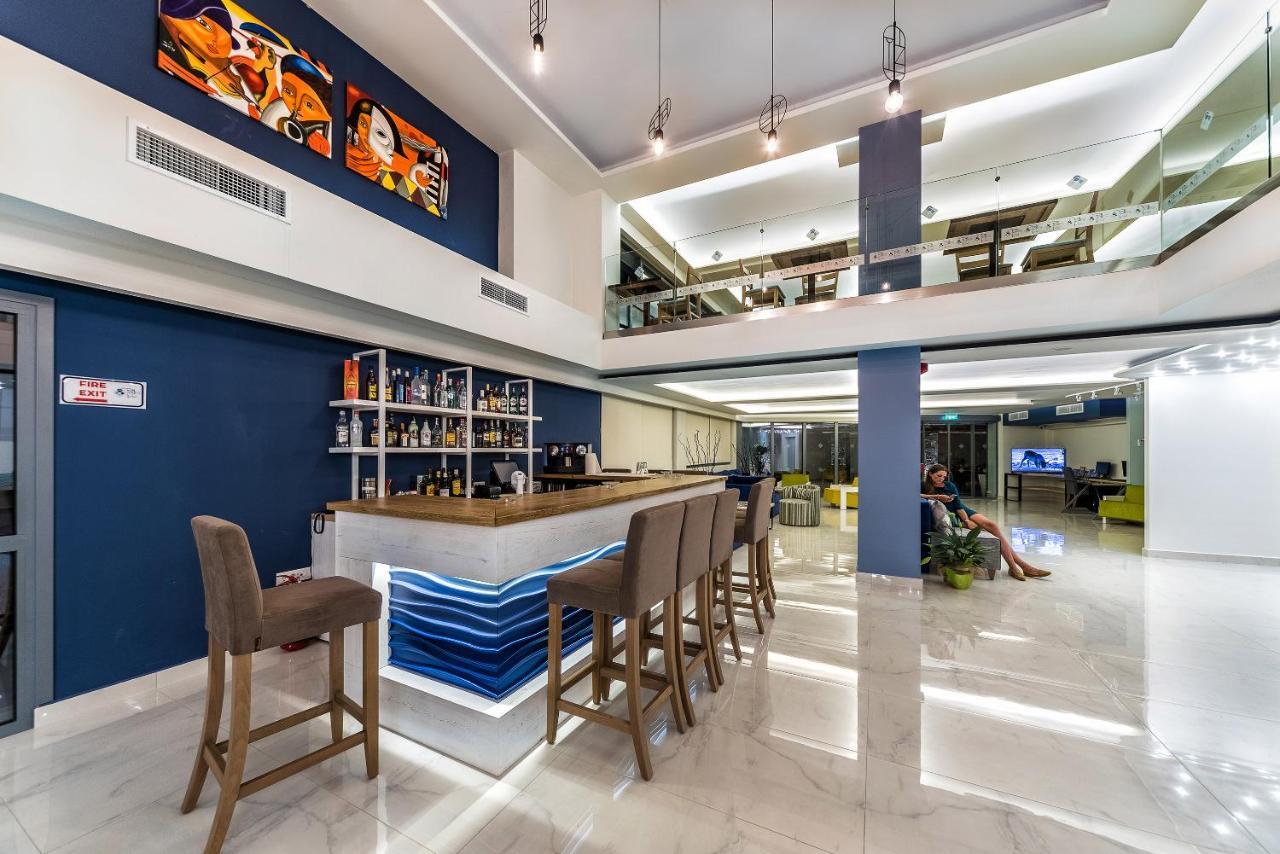 Pollis Hotel แอร์ซอนิสซอส ภายนอก รูปภาพ